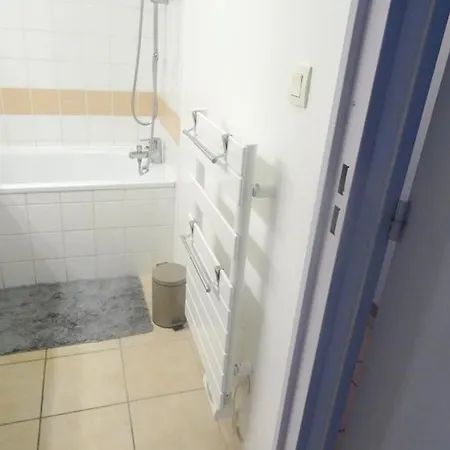 Villeneuve-les-avignon, 55 M² + Terrasse *