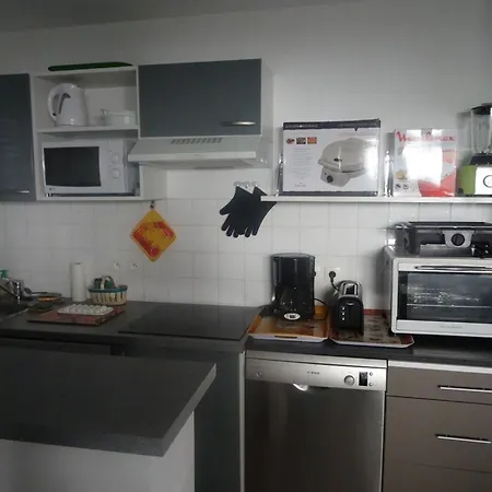 Villeneuve-les-avignon, 55 M² + Terrasse *