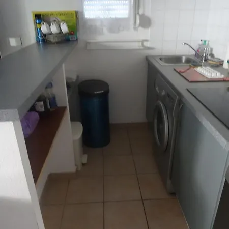 Villeneuve-les-avignon, 55 M² + Terrasse Apartmán