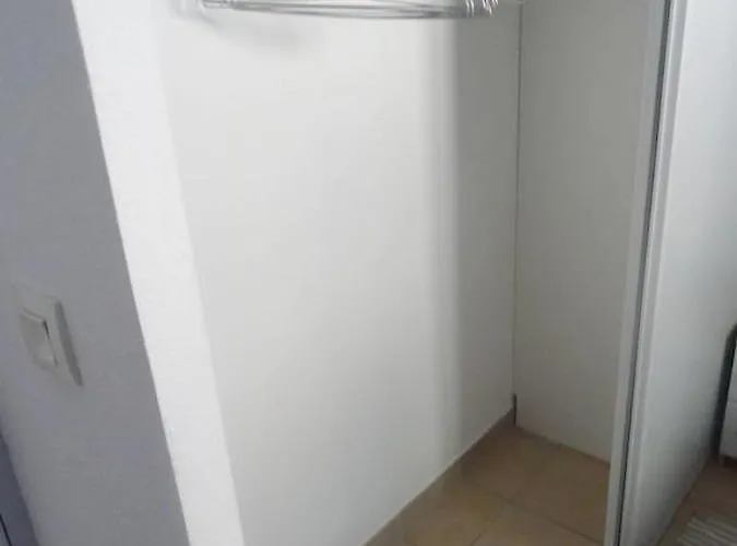 Villeneuve-les-avignon, 55 M² + Terrasse *