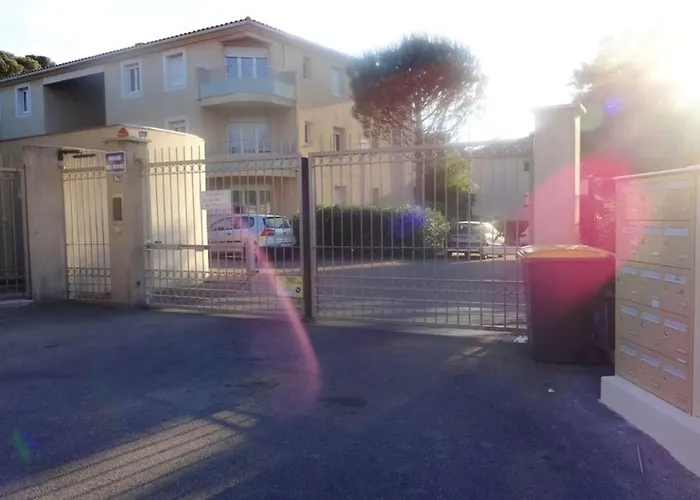 Villeneuve-les-avignon, 55 M² + Terrasse Villeneuve-les-Avignon