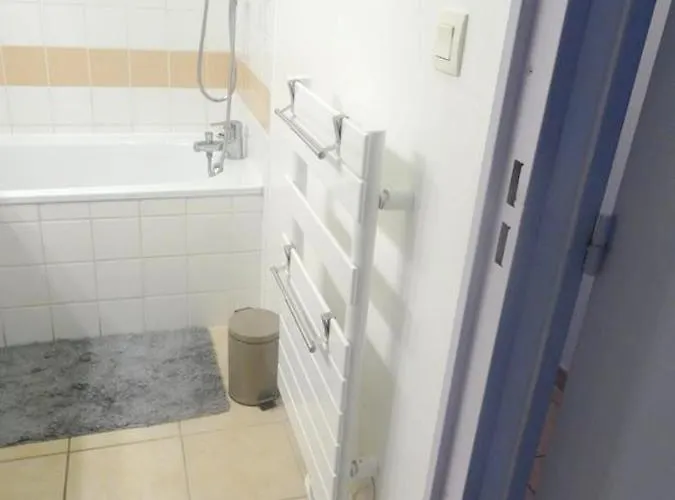 Villeneuve-les-avignon, 55 M² + Terrasse *
